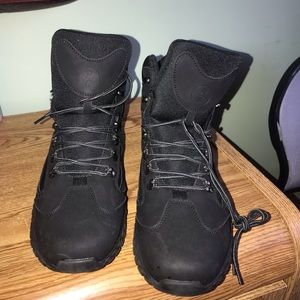 NWOT Men’s Boots
